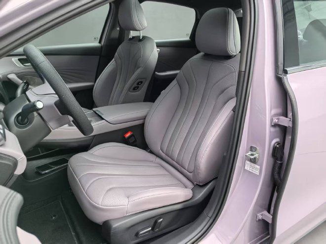 彰显豪华与尊贵抢先静态体验荣威M7DMH