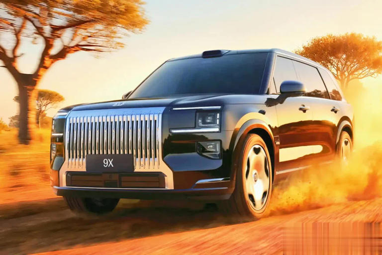 吉利全新大型SUV登场，车长超5.2米最大功率1030kW