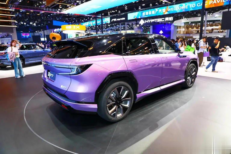 本田全新纯电中型SUV来袭，续航超650km，最大476马力！