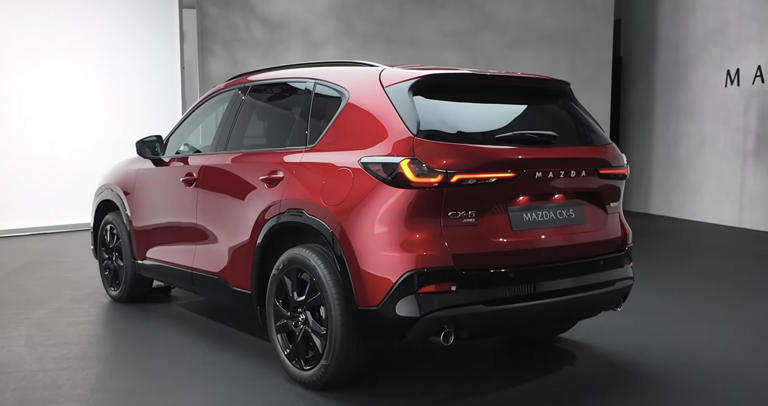 新一代马自达CX-5实车曝光，内外更新且尺寸增加，定位紧凑型SUV