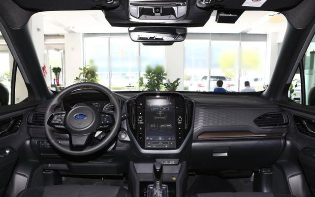 纵览山海，全时四驱，2.5L动力！全进口SUV上市，现款跌至18万