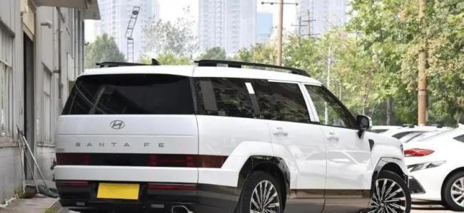 方盒子SUV火爆来袭，19.58万起，空间超大适合全家出游？