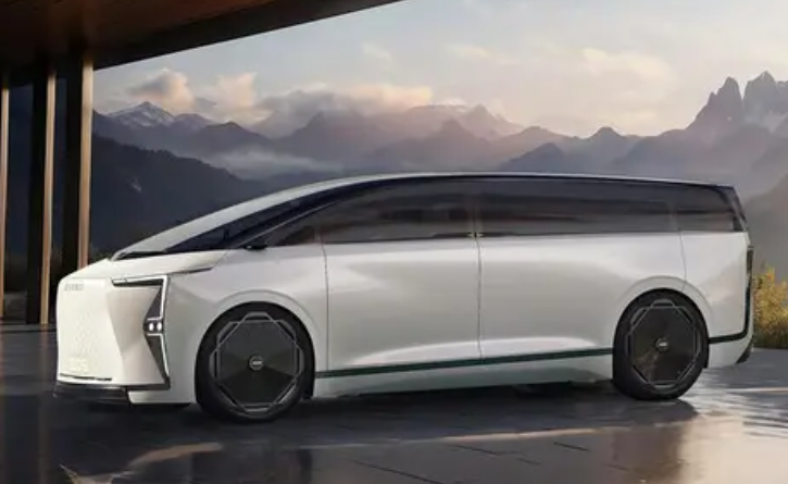 华为系首款MPV落子智界：奇瑞技术打底，鸿蒙智驾加持