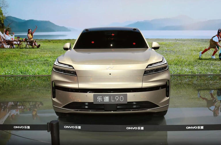 定价有威力！蔚来乐道L90创新前备箱，六座大空间超舒服？
