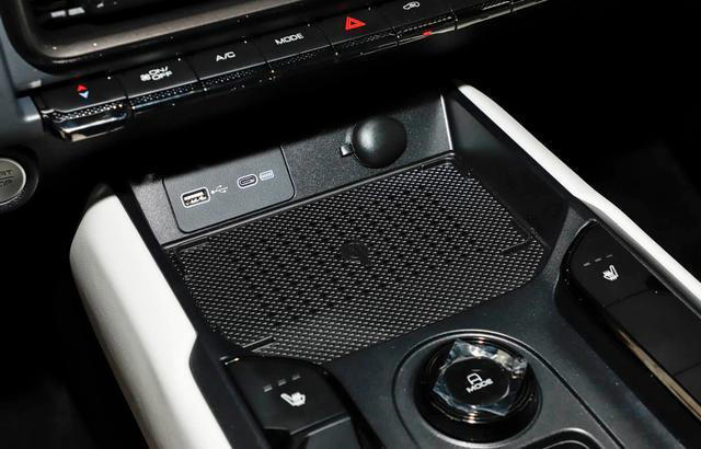 又一款“方盒子”新车要上市，5.9S破百+智能四驱，还是大厂出品