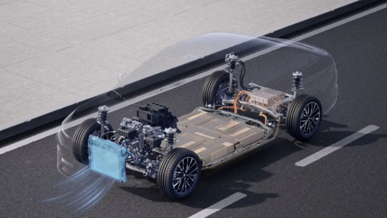 家用A级轿车，零跑B01和秦PLUSEV选谁更好？