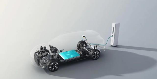 比亚迪“小唐L”上市，13万标配云辇C系统