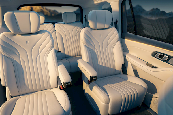 吉利银河M9本月预售：性价比最高的大厂“9系SUV”来了！