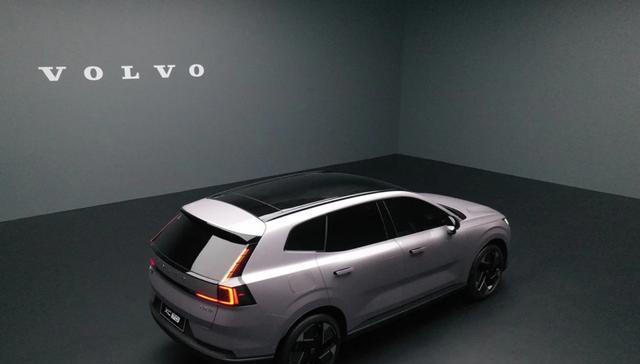 维京战斧尾灯回归！沃尔沃XC70豪华SUV成都车展预售