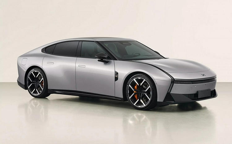 全新小鹏P7，24小时行驶3961公里！雷军点赞祝贺