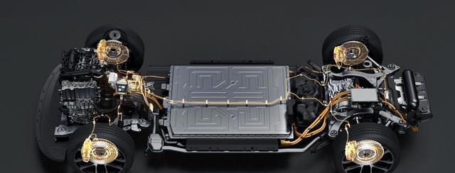 续航突破1500km智能全面升级新一代智己LS6限时预售价20.99万起