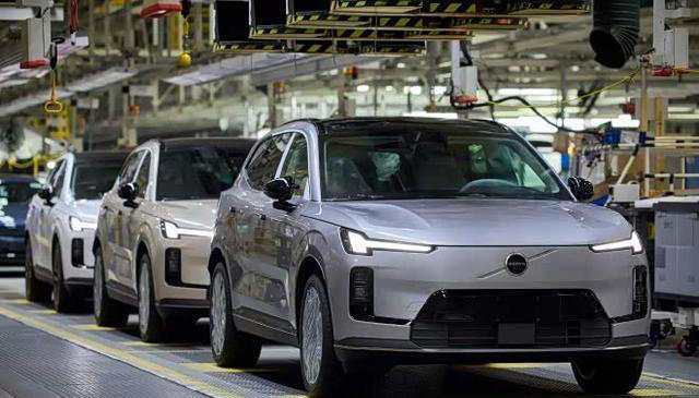 沃尔沃XC70正式下线将8月27日开启预售