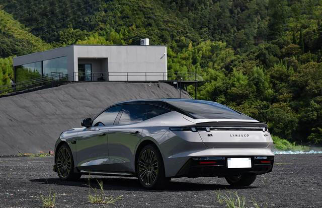 领克“最美”轿跑亮相！预售19.2万起配激光雷达，搭载双电机四驱