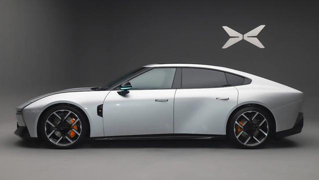 SU7遇到对手？续航820km破百3秒7，若卖25万能火吗