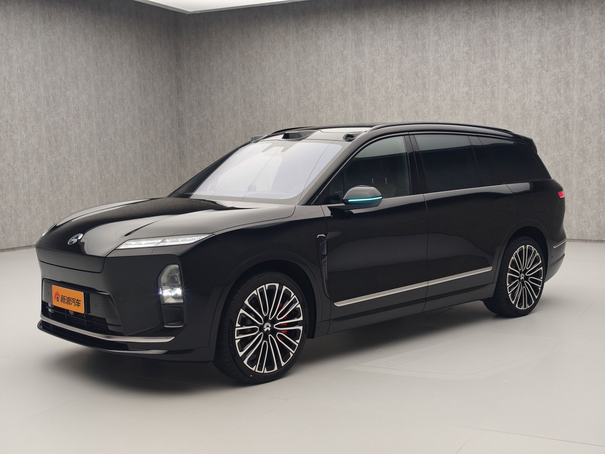 租电方案预售30.88万元起蔚来全新ES8正式开启预售