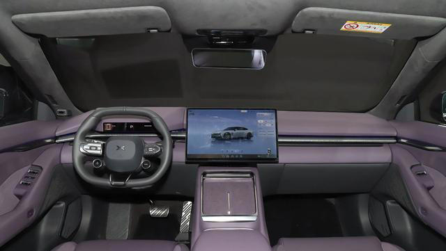 SU7遇到对手？续航820km破百3秒7，若卖25万能火吗