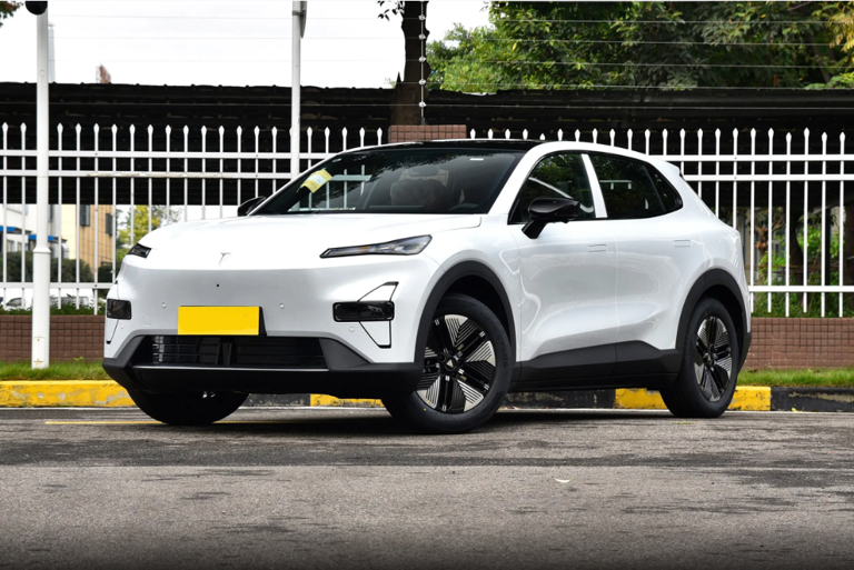 10-15万元选家用车，深蓝S05和银河E5谁更合适？