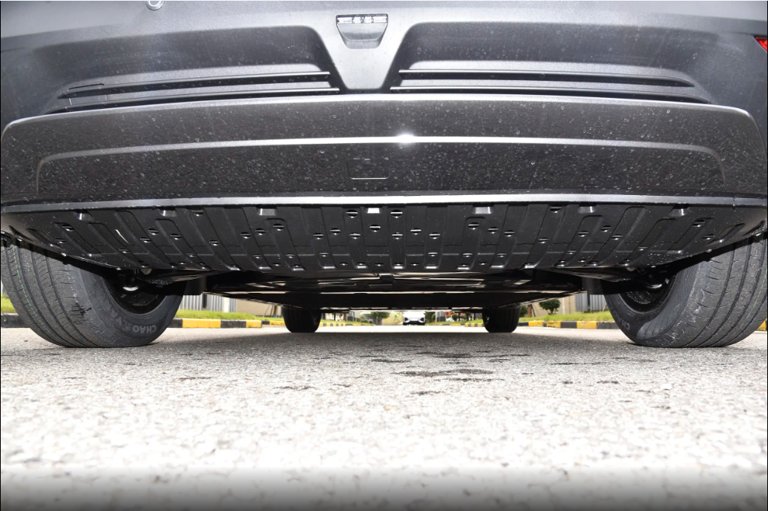 10-15万元选家用车，深蓝S05和银河E5谁更合适？