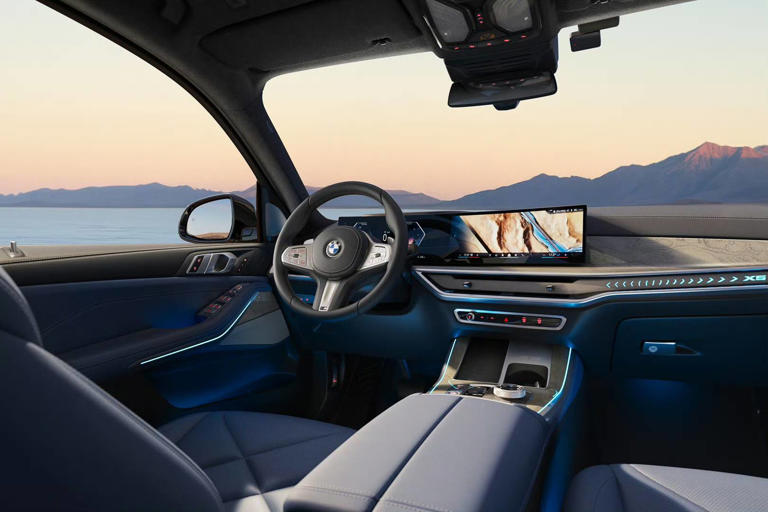 新款宝马X5上市：全系升级曜夜套装，起售价61.5万，动力配置双升级