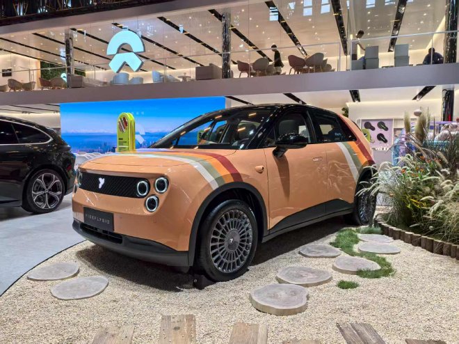 2025成都车展探馆：蔚来萤火虫