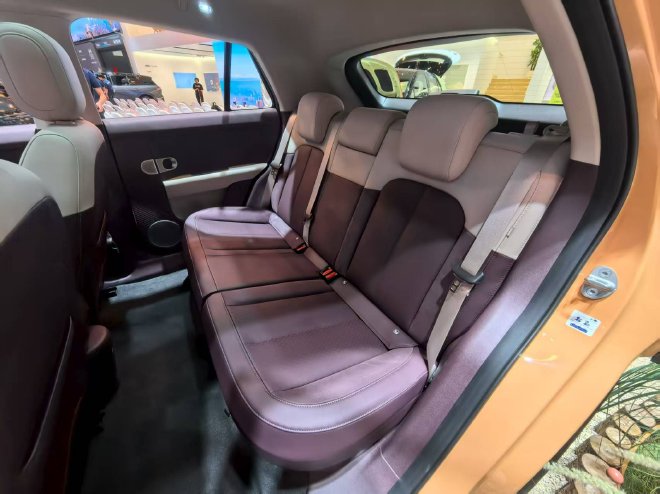 2025成都车展探馆：蔚来萤火虫