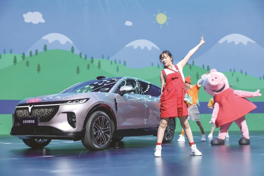 满血华为满配舒适 全新岚图知音上市