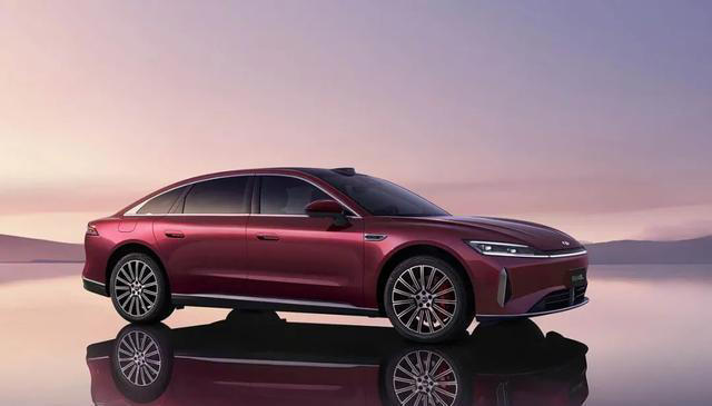 14万买3米轴距C级车，油耗不到5L，还带大沙发！