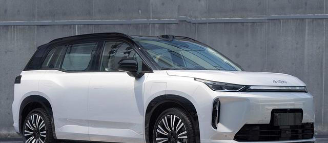 广汽埃安新款SUV实车曝光，全新设计风格，车长4685mm，两种动力