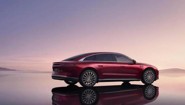 14万买3米轴距C级车，油耗不到5L，还带大沙发！