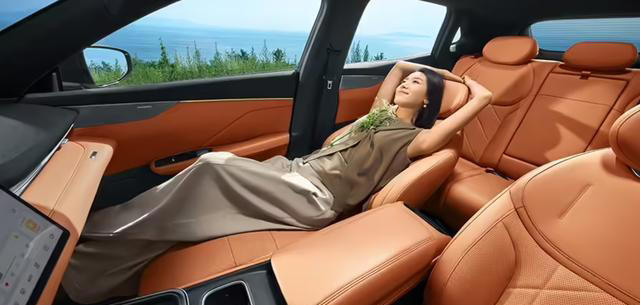 11.99万元！新款深蓝S05上市，520km续航+200kW电机！