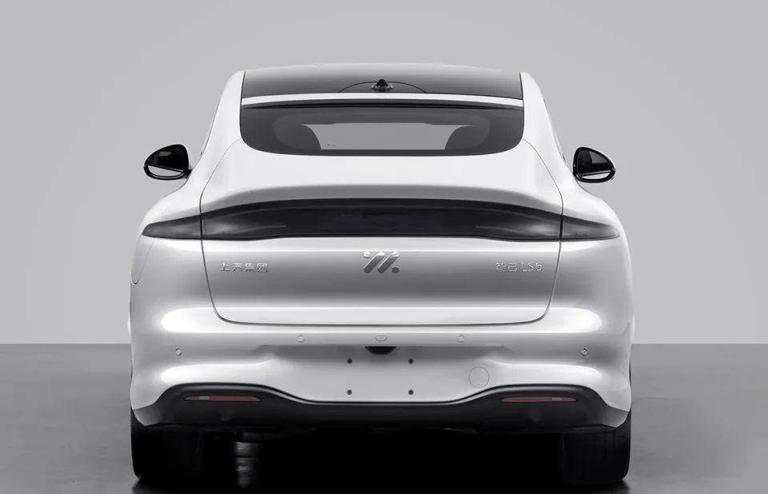 中大型智能SUV，“恒星”超级增程续航1500公里，现款仅售20万出头