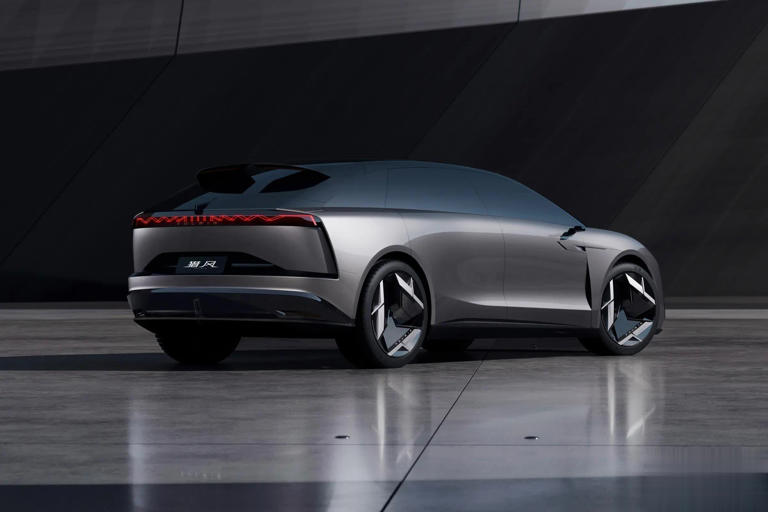 这下要排队买奇瑞了！新车配固态电池，续航1500km，号称永不自燃