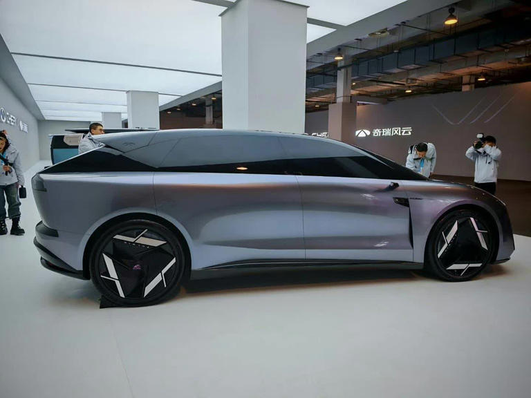 这下要排队买奇瑞了！新车配固态电池，续航1500km，号称永不自燃