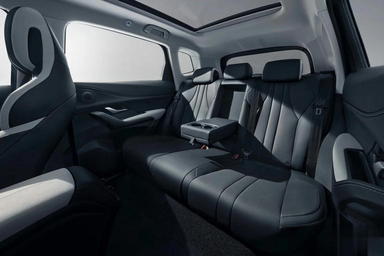 大SUV仅售7.8万，续航1360km+高阶智驾，太厚道！