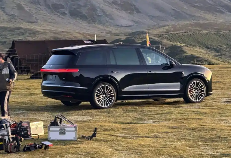 全新蔚来ES8实车图曝光！新车尺寸庞大，9月下旬上市并交付