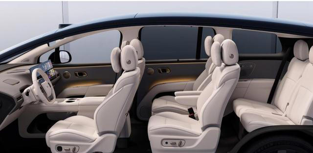 理想i8选择“妥协”，三个配置将统一版本，售价33.98万元