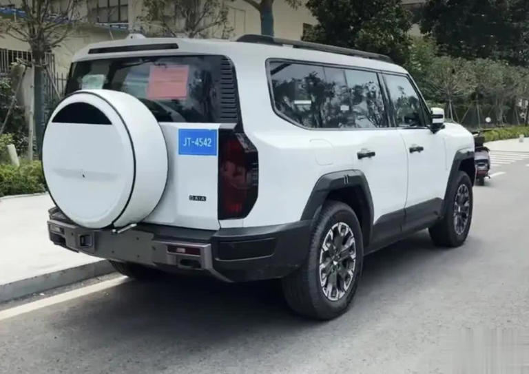 可算有大梁！奇瑞纵横G700结构似方程豹，硬派越野造型超帅