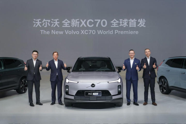 沃尔沃XC70全球首秀：豪华混动新典范，续航动力双突破