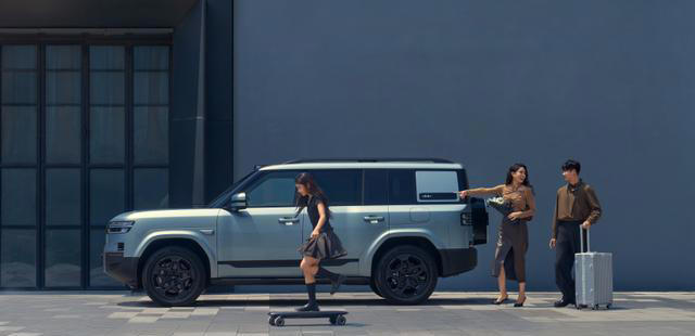 比亚迪方程豹钛7：革新大五座SUV市场，重新定义豪华出行新标准！