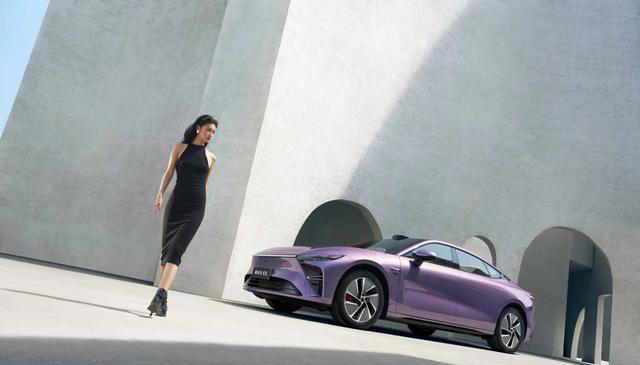 星纪元ES：外形设计的璀璨杰作