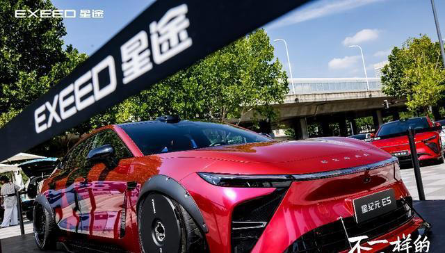 星纪元ES：外形设计的璀璨杰作