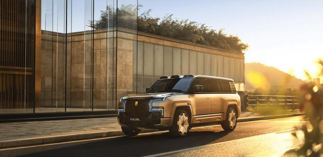 重构全尺寸行政豪华SUV新标杆，仰望U8L鼎世版正式上市