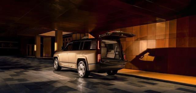 重构全尺寸行政豪华SUV新标杆，仰望U8L鼎世版正式上市