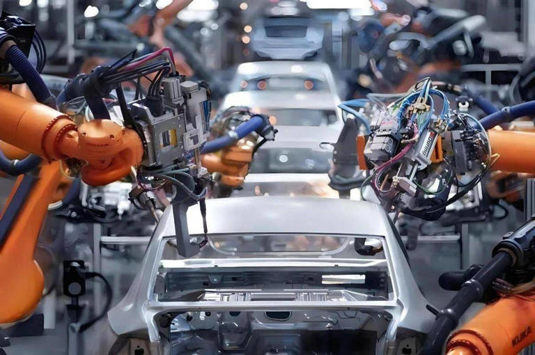 曾经溢价3万，如今价格暴跌，二手小米YU7害惨黄牛