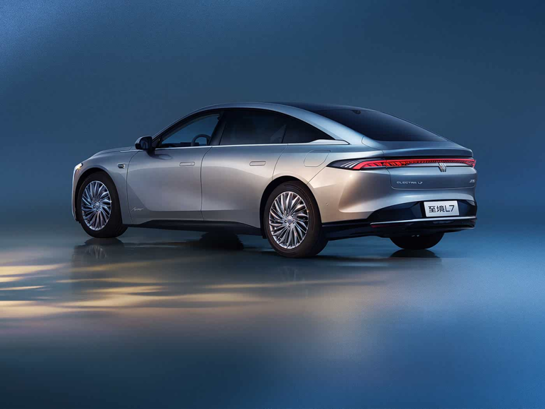 别克至境L7（新车）正式发布：采用增程后驱方案，车辆竞争力足够强