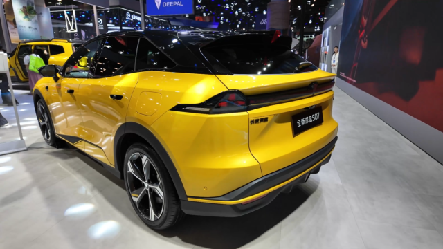 全新深蓝S07、海狮06DM、零跑C11，15万级SUV选谁？