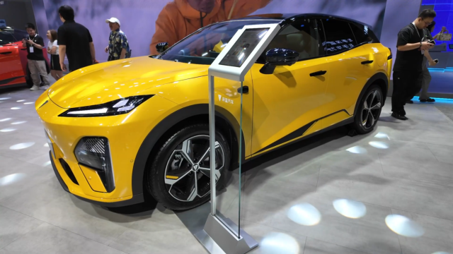 全新深蓝S07、海狮06DM、零跑C11，15万级SUV选谁？