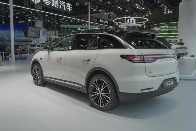 全新深蓝S07、海狮06DM、零跑C11，15万级SUV选谁？