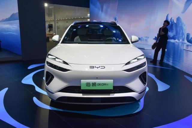 全新深蓝S07、海狮06DM、零跑C11，15万级SUV选谁？