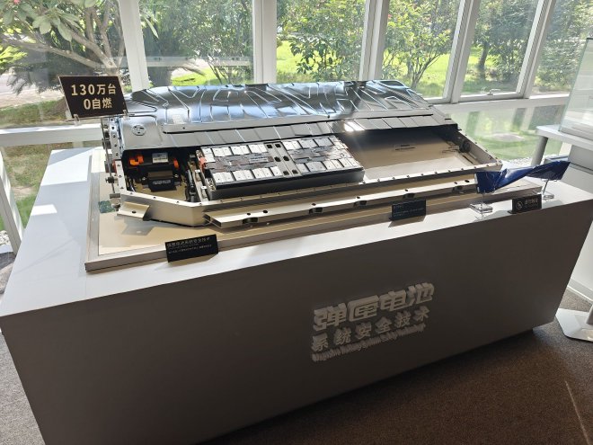 售价9.98万元起埃安RT焕新款上市